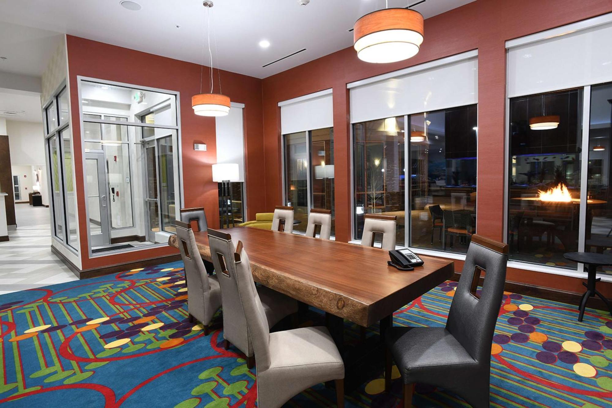 Hilton Garden Inn Jacksonville Bagian luar foto
